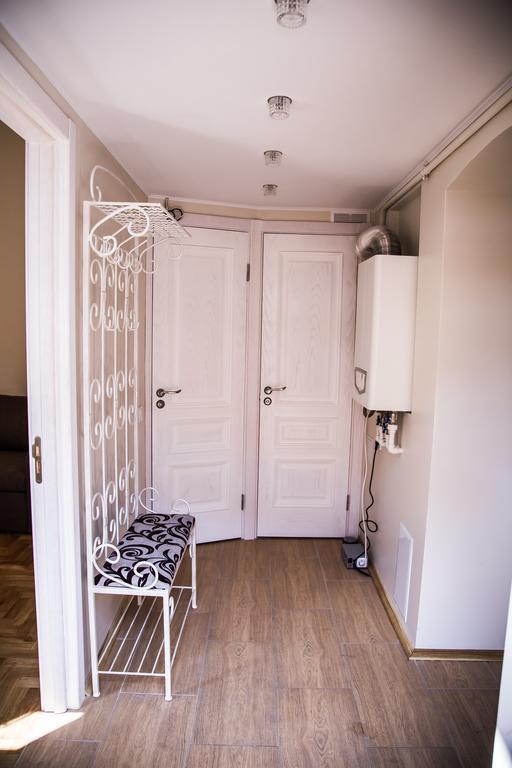 Apartments White House リヴィウ 部屋 写真