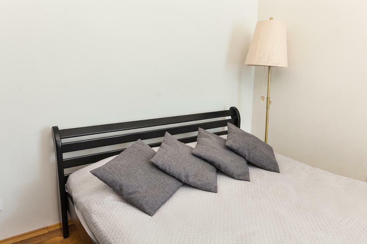 Apartments White House リヴィウ エクステリア 写真