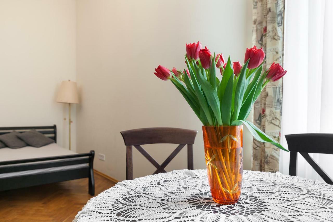 Apartments White House リヴィウ エクステリア 写真